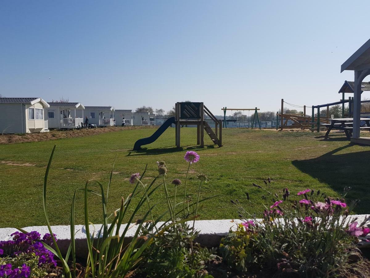 218 - 2 Bed Chalet, Belle Aire, Beach Road, Hemsby, Nr29 Zewnętrze zdjęcie